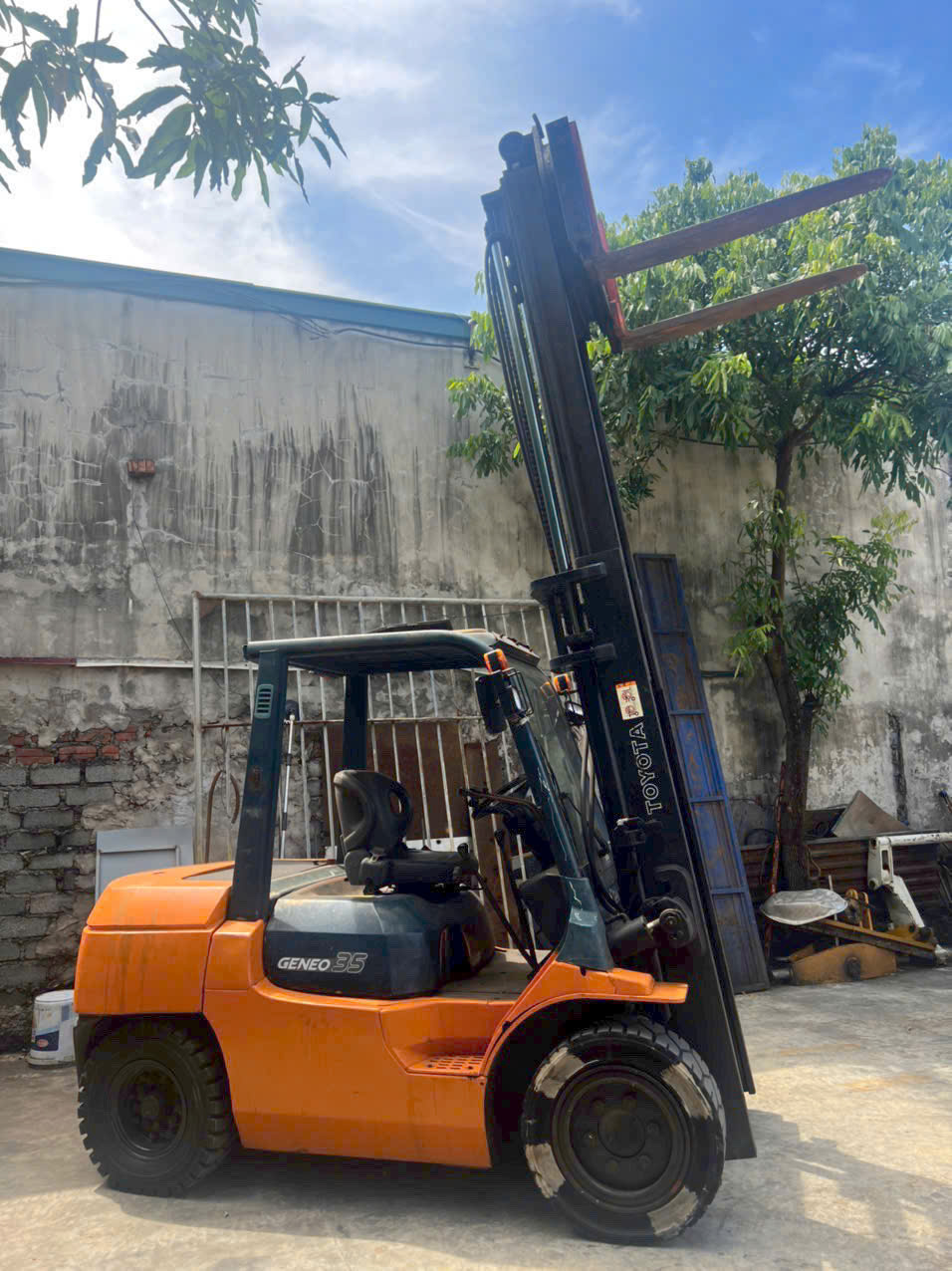 Sửa chữa xe xúc lật tại Bình Tân